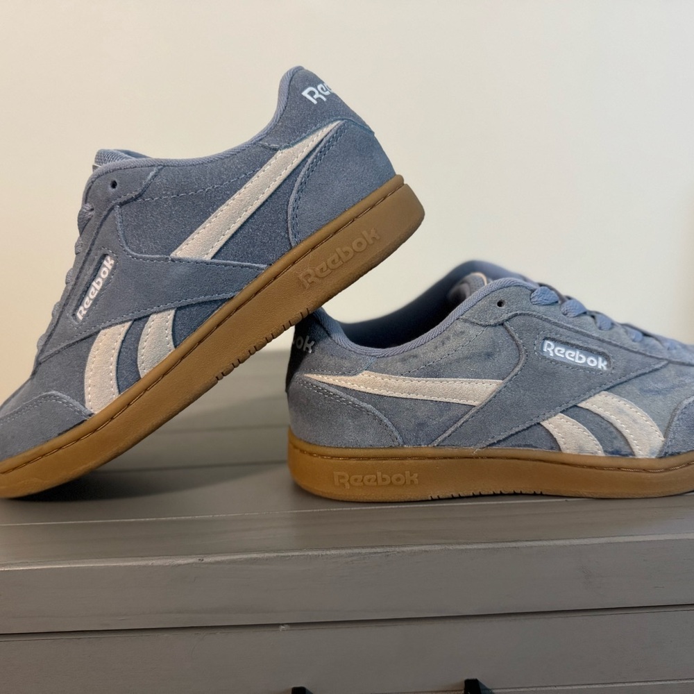 Reebok Classic Blue and White Trainers